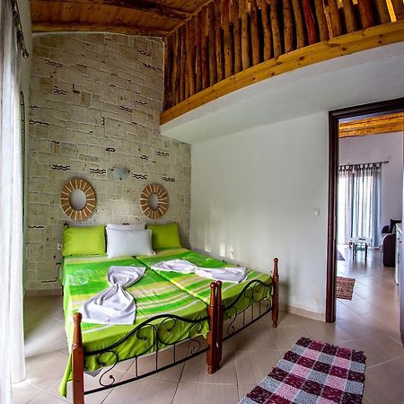 Theano Apartments Сарти Екстериор снимка