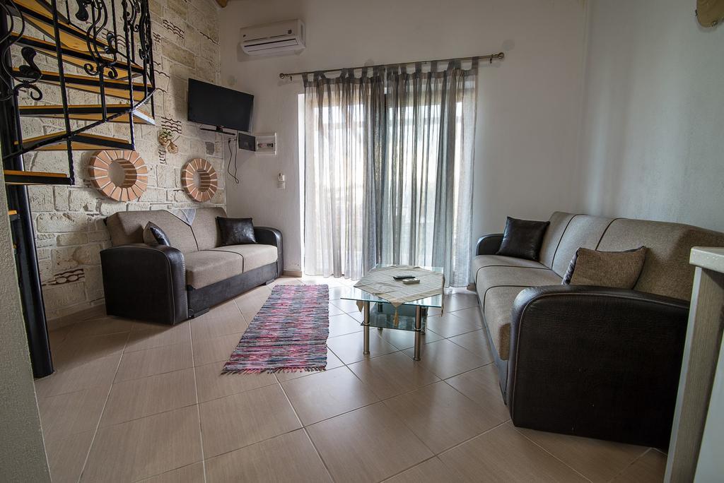 Theano Apartments Сарти Екстериор снимка