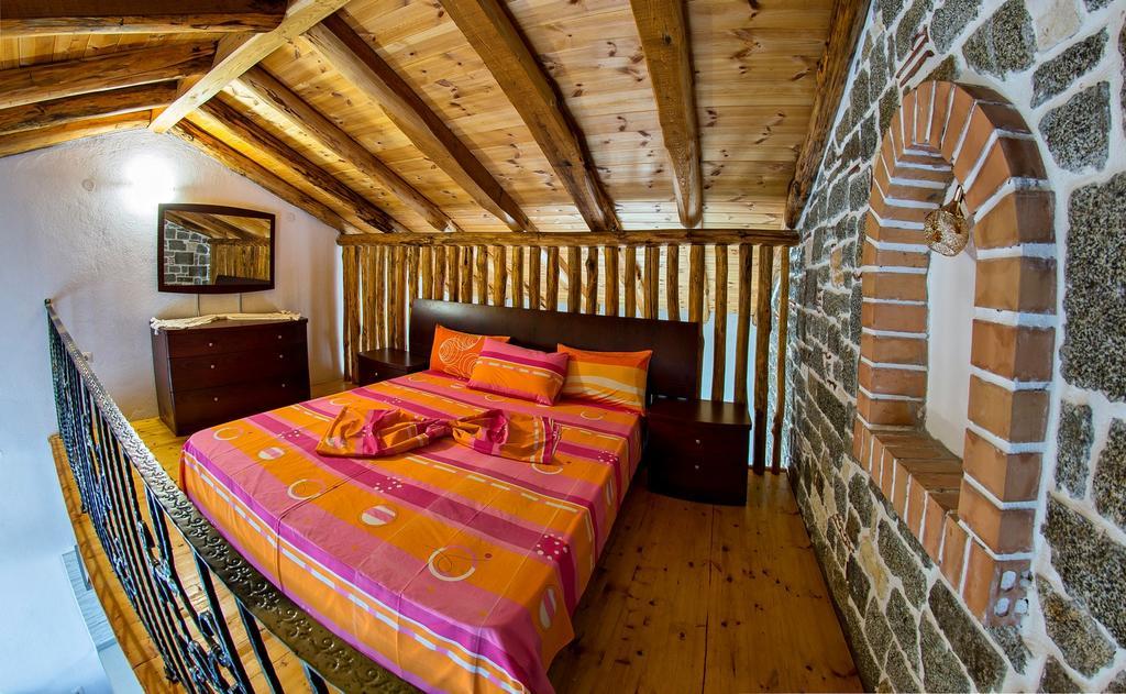 Theano Apartments Сарти Екстериор снимка